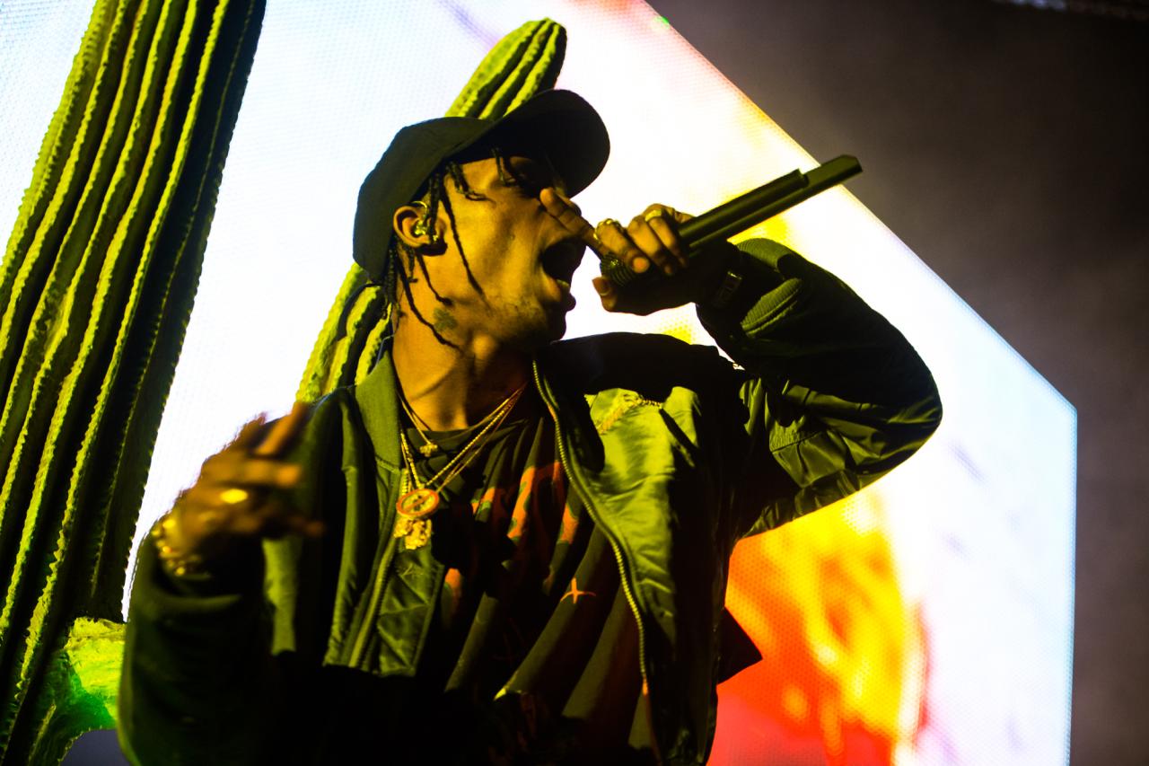 Travi scott pleads guilty after inciting stampede at lollapalooza