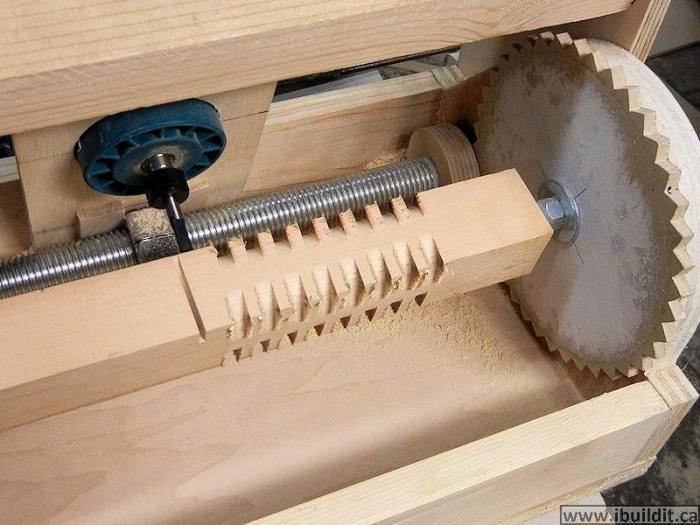 Threads - Building It - IBUILDIT.CA Create Threads on Steel Rod Using Die Set