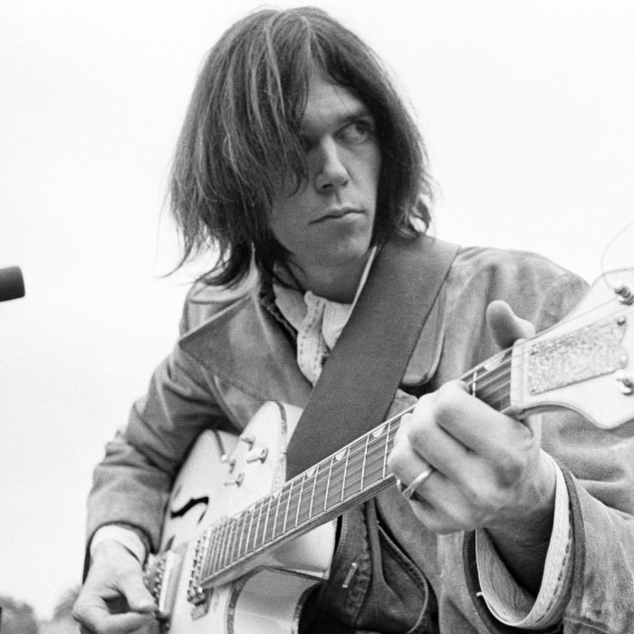 Neil Young Details New Album Storytone