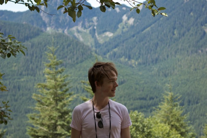 Benoit Pioulard’s ‘Sonnet’ and the Poetry of Chaos | Observer Benoit pioulard a coin on the tongue