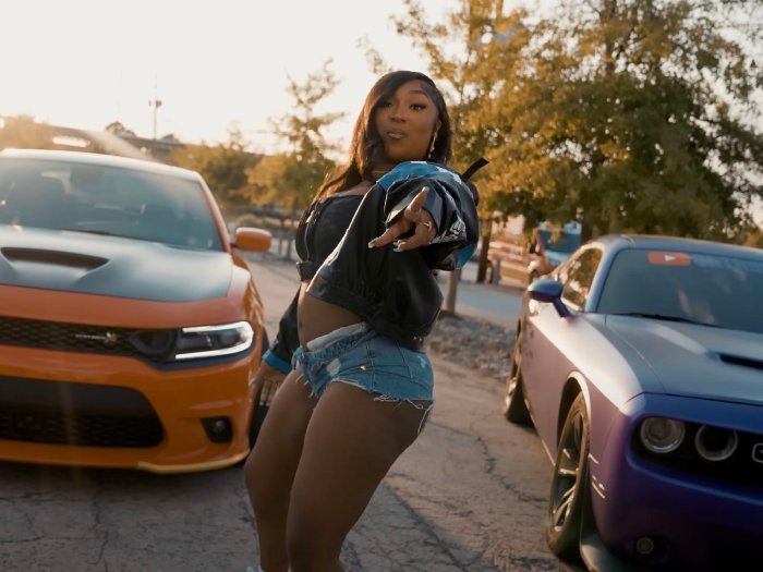 Erica banks gossip folks freestyle new song listen