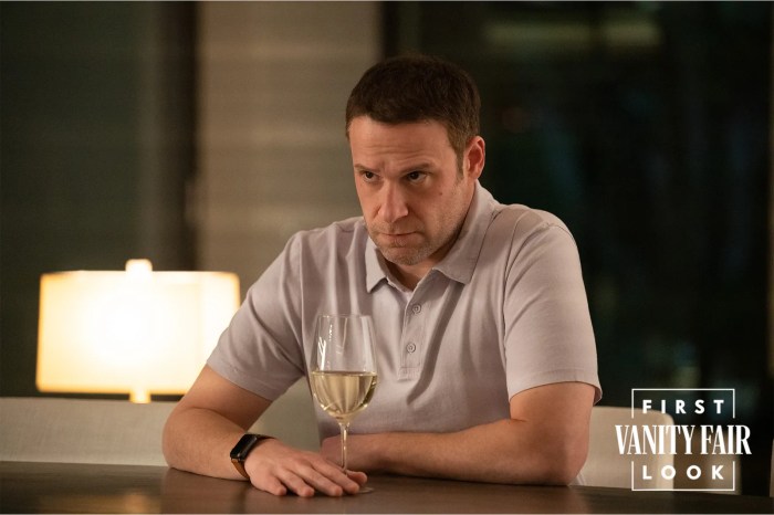'Dumb Money' Movie Review: A Funny and Fast Retelling of 2021's ... Dumb money stocks gamestop true story