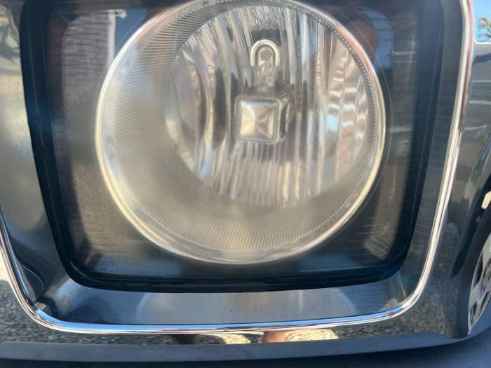 Clean Headlights with Vinegar
