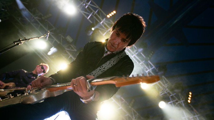 Johnny marr slams classically smiths concerts