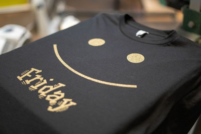 How to Screen Print T-Shirts at Home: The Complete Guide Screen Print a T Shirt