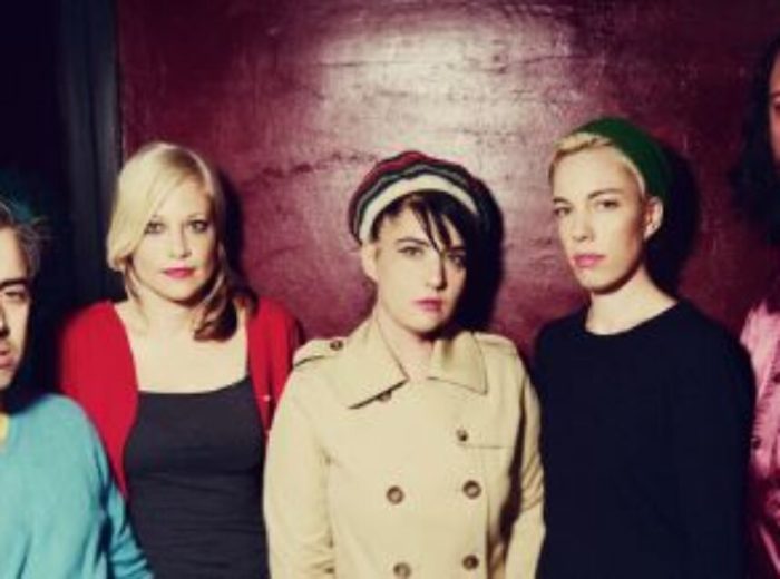 The Julie Ruin: Hit Reset (Albumkritik) - Spass und Spiele Julie ruin im done