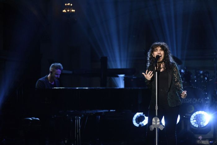 Alessia Cara - Saturday Night Live Season 42 Episode 13, February 2017 ... Watch mkgee perform rockman and alesis on saturday night live
