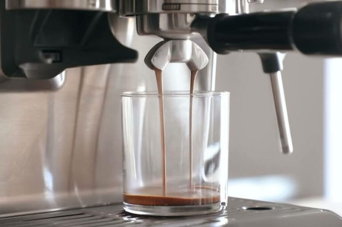 How to Use an Espresso Machine In 5 Easy Steps (Video) Use an Espresso Maker