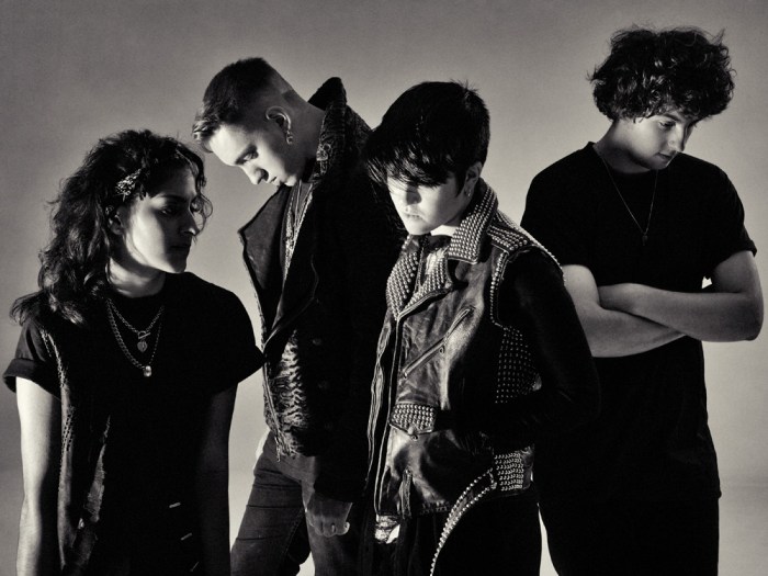 The xx and Samphas Split 12 A Preview