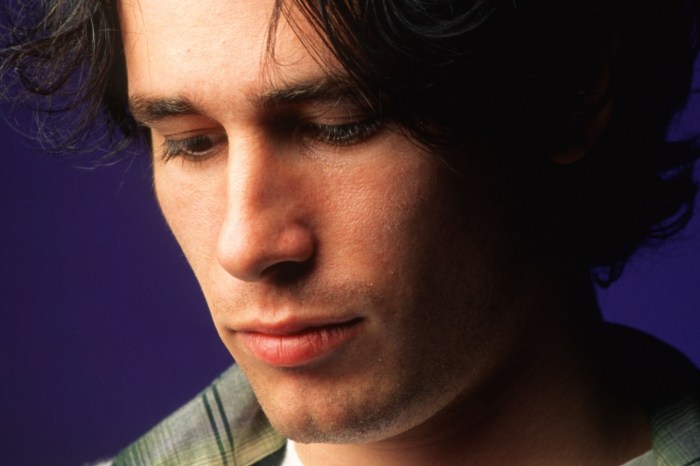 Spider man star to play jeff buckley in biopic