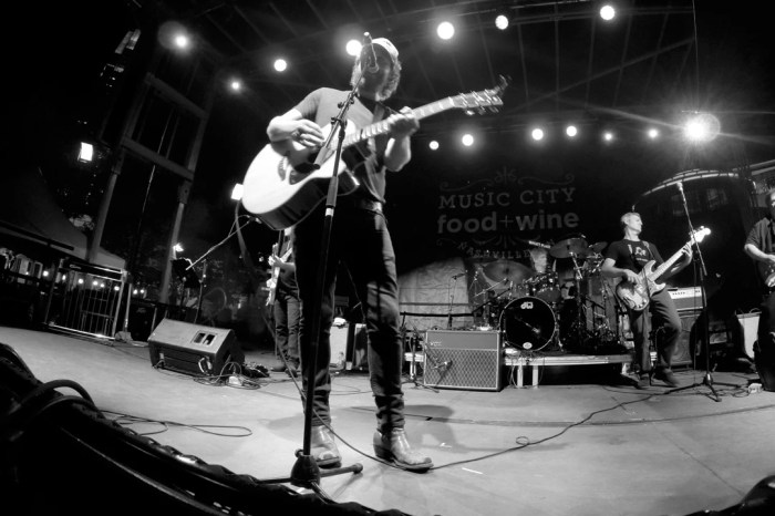 Phosphorescent announce international tour