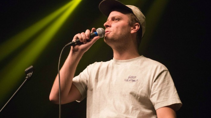 Listen: Mac DeMarco Drops Brand New Tune 'All Of Our Yesterdays ... Watch mac demarco record a goofy new song with kenny beats