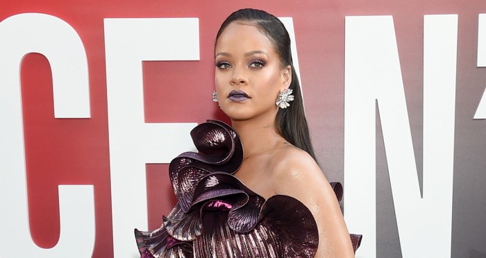 Rihanna's 'Ocean's 8' Premiere Look Used Almost Every Fenty Product ... First poster for oceans 8 starring rihanna revealed