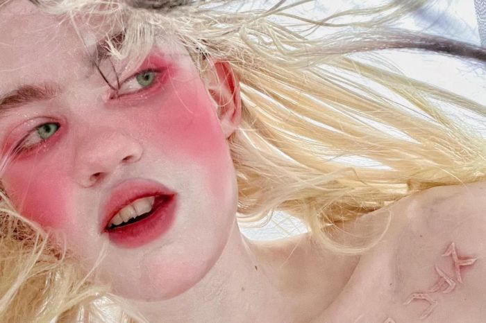Grimes Grimes and hana cover tegan and sara listen