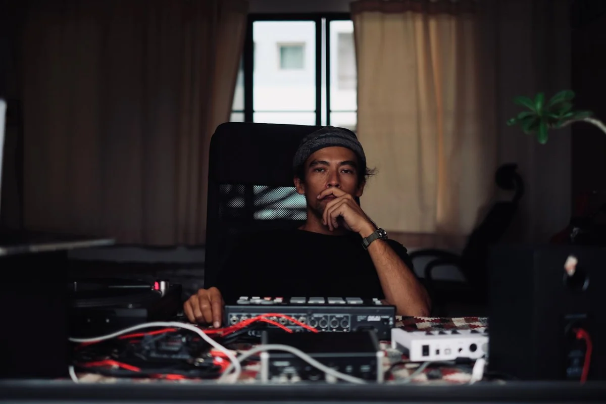 ONRA Shows Us The ‘Lap of Luxury’ & ‘After Dark’